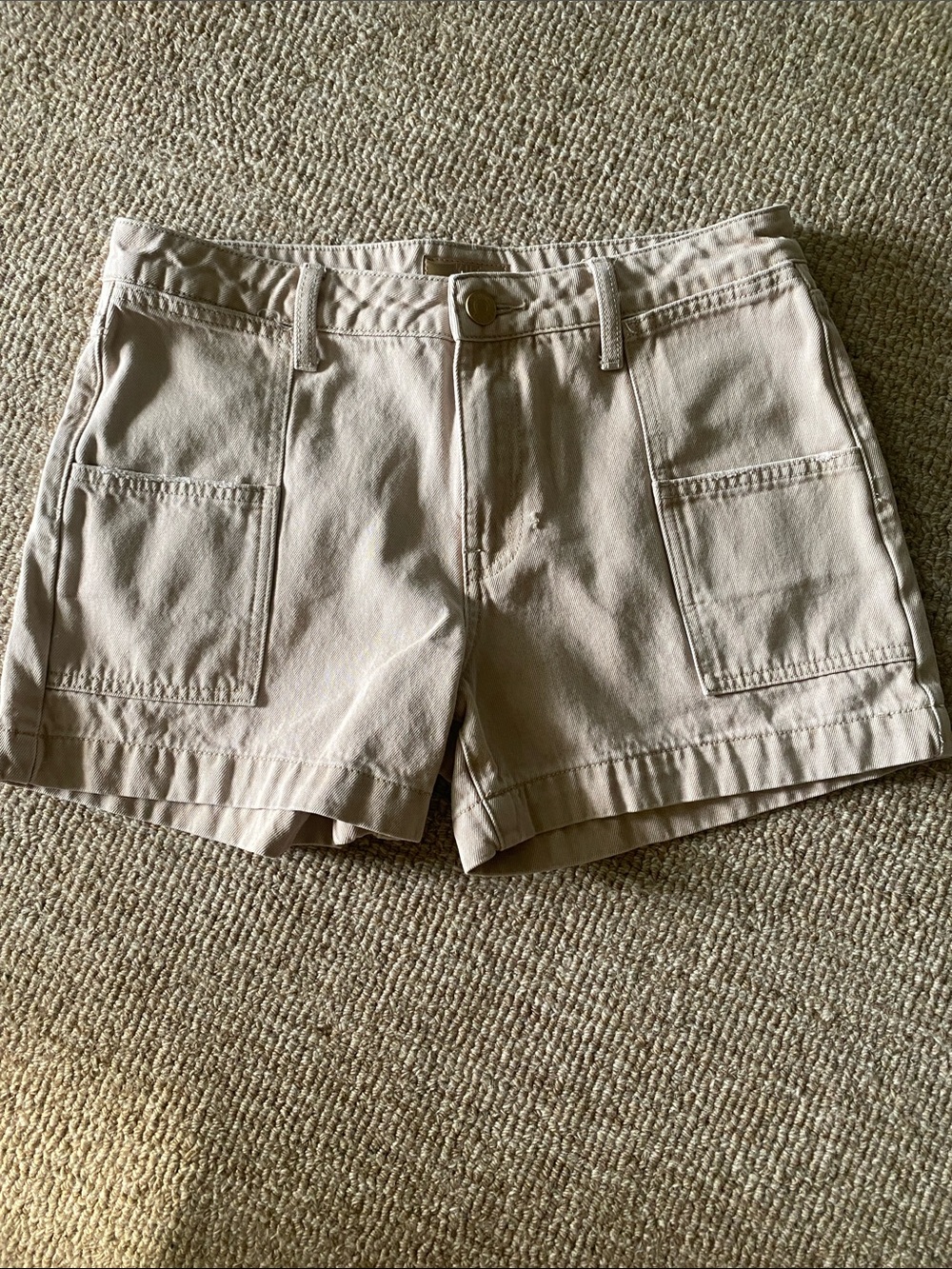 Kut from the Kloth Jane High Rise Tan Cargo Pocket Shorts